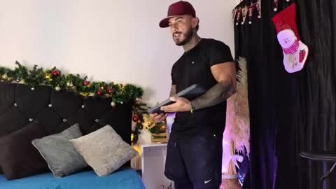 John  online show from November 13, 12:54 pm