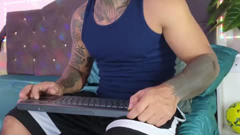 John  online show from June 22, 12:09 pm