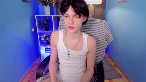 Snapshot of john_arthurs chatting on January 23, 3:32 pm John online show from January 23, 3:32 pm