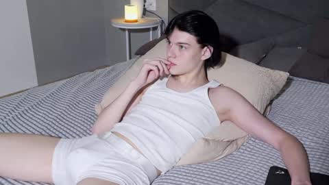 Snapshot of john_arthurs chatting on January 21, 4:44 pm John online show from January 21, 4:44 pm