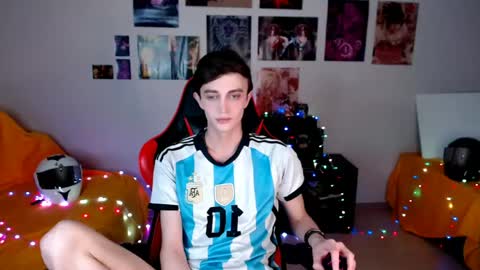 john_winx online show from May 22, 7:30 pm