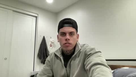 Snapshot of johnafterdark chatting on January 5, 7:07 pm JAXX online show from January 5, 7:07 pm