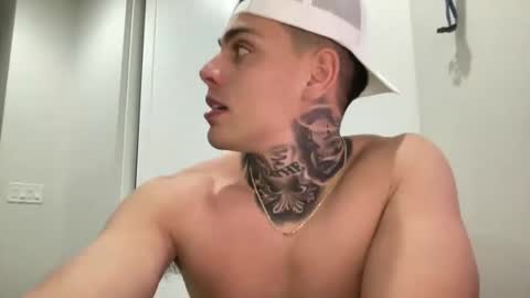 Snapshot of johnafterdark chatting on January 14, 11:48 pm JAXX online show from January 14, 11:48 pm