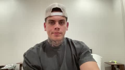 Snapshot of johnafterdark chatting on January 8, 2:14 am JAXX online show from January 8, 2:14 am