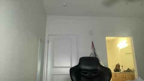 Snapshot of johnafterdark chatting on September 19, 6:14 am JAXX online show from September 19, 6:14 am