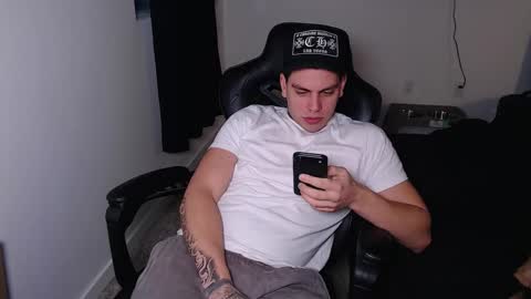 JAXX online show from February 15, 1:23 am