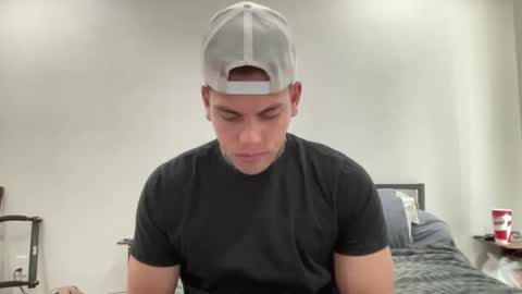 Snapshot of johnafterdark chatting on December 17, 7:37 pm JAXX online show from December 17, 7:37 pm