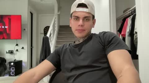 Snapshot of johnafterdark chatting on January 26, 7:20 pm JAXX online show from January 26, 7:20 pm