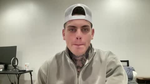 Snapshot of johnafterdark chatting on January 17, 2:08 am JAXX online show from January 17, 2:08 am