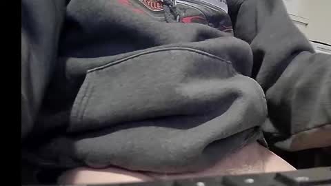 johngp777 online show from March 8, 8:35 pm