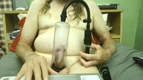 johnnieq1971 online show from July 15, 1:23 am
