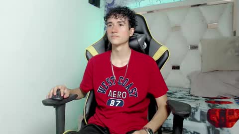johnny_cagee online show from October 2, 4:49 am