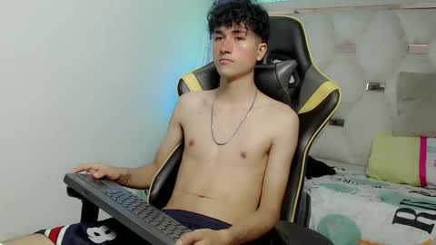 johnny_cagee online show from November 14, 9:55 am