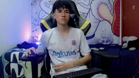 johnny_cagee online show from December 15, 6:18 am