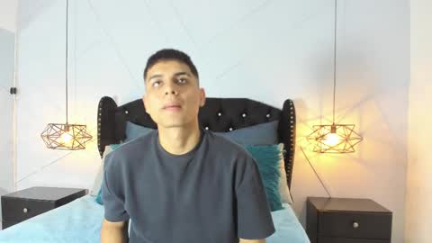 johnny_romano online show from February 11, 8:52 pm