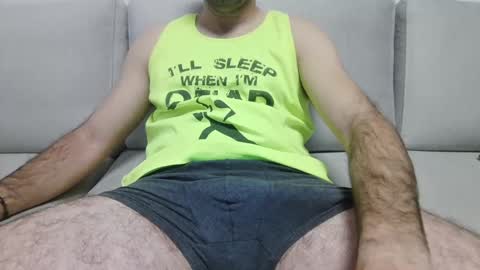 Snapshot of johnny_yaa chatting on January 1, 11:07 pm johnny_yaa online show from January 1, 11:07 pm