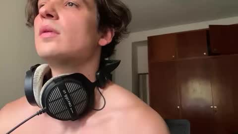 Johnny online show from February 20, 2:08 pm