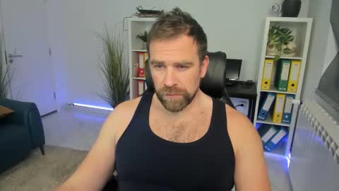 johnnydough82 online show from December 5, 10:11 am