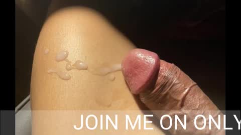 Snapshot of johnnyfun_xxx chatting on February 13, 4:43 am Johnnystrongarms                 online show from February 13, 4:43 am