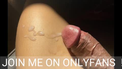 Snapshot of johnnyfun_xxx chatting on February 26, 3:32 am Johnnystrongarms                 online show from February 26, 3:32 am