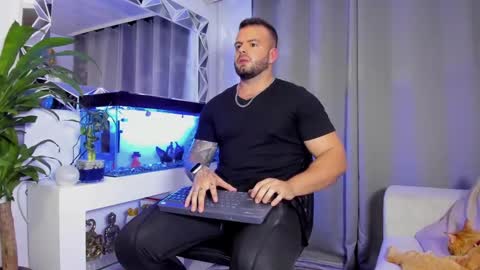 JOHNNY online show from December 28, 12:47 am