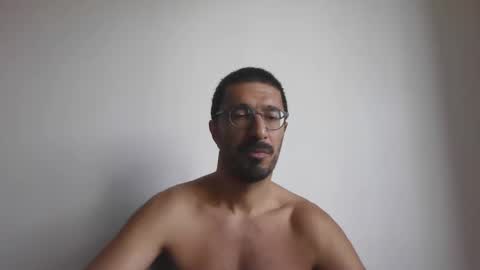 Snapshot of johnparis7575 chatting on September 30, 10:41 am Johnfrench online show from September 30, 10:41 am