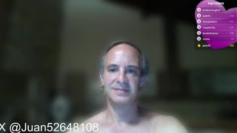 Snapshot of johnq_23 chatting on December 21, 12:53 am John online show from December 21, 12:53 am