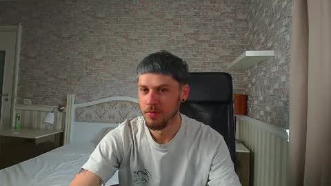 JonahShaw online show from June 1, 4:13 am