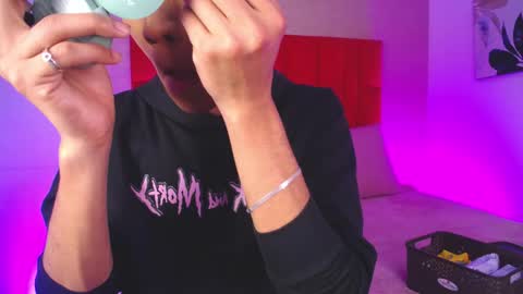 Jonas  online show from March 26, 5:33 am