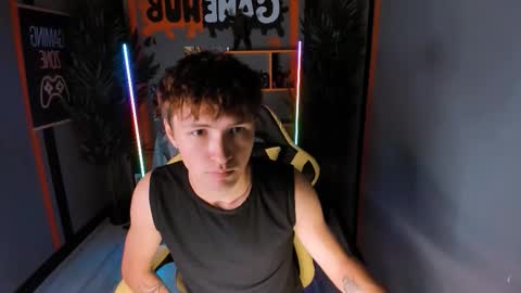 Snapshot of jonny_dark chatting on September 15, 11:00 am Jonny online show from September 15, 11:00 am