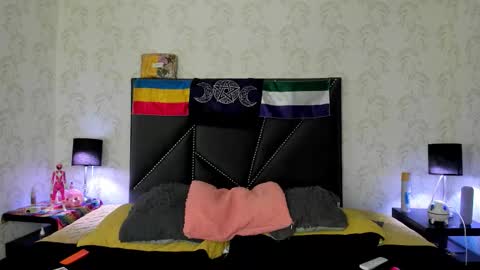 jonny_gilbert online show from September 29, 1:52 pm