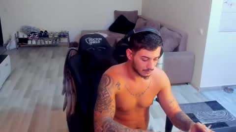 jonnyporn1 online show from November 26, 9:56 am