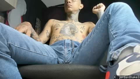 jordan33blake online show from December 22, 12:49 pm