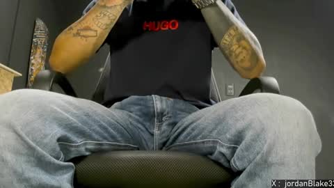 jordan33blake online show from December 3, 11:54 am