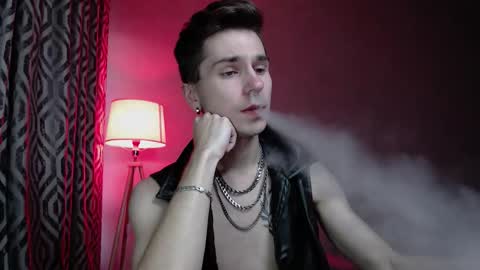 Snapshot of joseph__quinn chatting on October 6, 12:21 pm Master Joseph online show from October 6, 12:21 pm