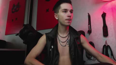 Snapshot of joseph__quinn chatting on January 18, 10:49 am Master Joseph online show from January 18, 10:49 am