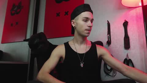 Snapshot of joseph__quinn chatting on January 22, 9:02 am Master Joseph online show from January 22, 9:02 am