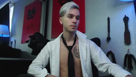 Snapshot of joseph__quinn chatting on December 4, 8:01 am Master Joseph online show from December 4, 8:01 am