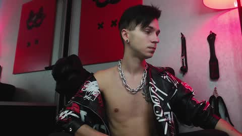 Snapshot of joseph__quinn chatting on January 20, 9:03 am Master Joseph online show from January 20, 9:03 am