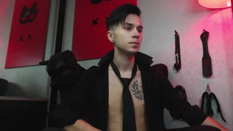 Snapshot of joseph__quinn chatting on January 23, 8:36 am Master Joseph online show from January 23, 8:36 am