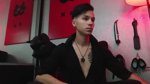 Snapshot of joseph__quinn chatting on March 7, 8:13 am Master Joseph online show from March 7, 8:13 am