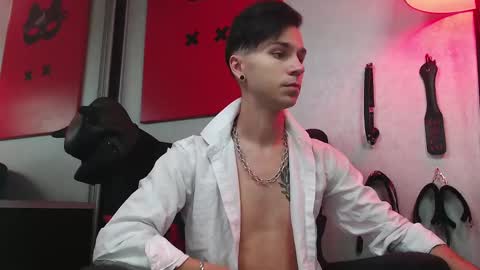 Snapshot of joseph__quinn chatting on March 11, 8:09 am Master Joseph online show from March 11, 8:09 am