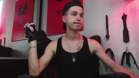 Snapshot of joseph__quinn chatting on February 14, 12:14 pm Master Joseph online show from February 14, 12:14 pm