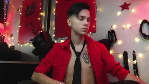 Snapshot of joseph__quinn chatting on December 29, 1:28 pm Master Joseph online show from December 29, 1:28 pm