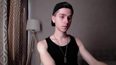 Snapshot of joseph__quinn chatting on October 2, 9:35 am Master Joseph online show from October 2, 9:35 am