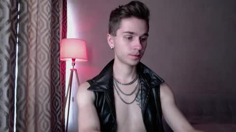 Snapshot of joseph__quinn chatting on October 3, 9:36 am Master Joseph online show from October 3, 9:36 am