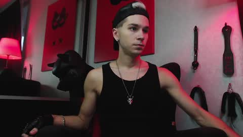 Snapshot of joseph__quinn chatting on December 3, 8:58 am Master Joseph online show from December 3, 8:58 am