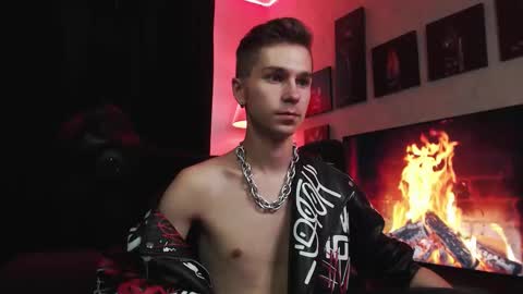 Snapshot of joseph__quinn chatting on September 16, 11:55 am Master Joseph online show from September 16, 11:55 am