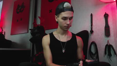 Snapshot of joseph__quinn chatting on December 20, 8:38 am Master Joseph online show from December 20, 8:38 am