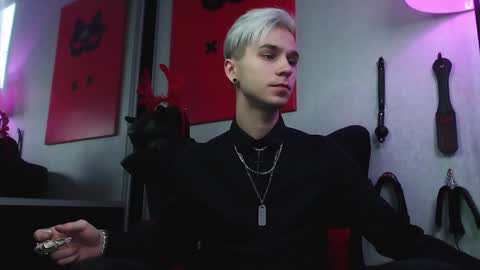 Snapshot of joseph__quinn chatting on December 18, 8:53 am Master Joseph online show from December 18, 8:53 am